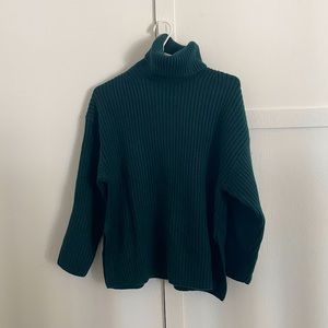 NWT. H&M Dark turquoise green turtleneck sweater.